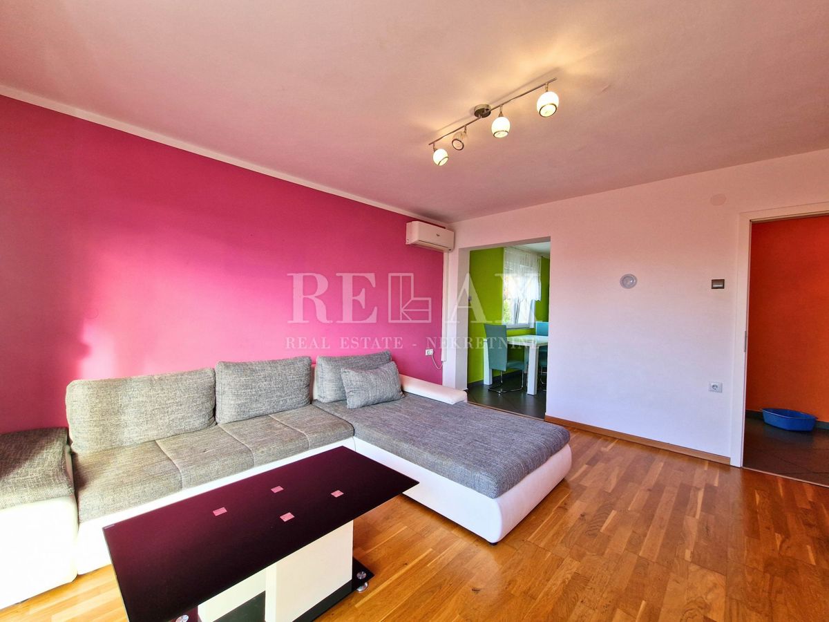 Novi Vinodolski - apartma blizu morja in centra