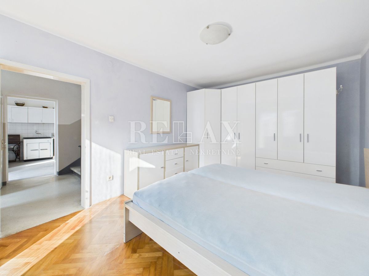 Crikvenica - hiša v samem središču mesta