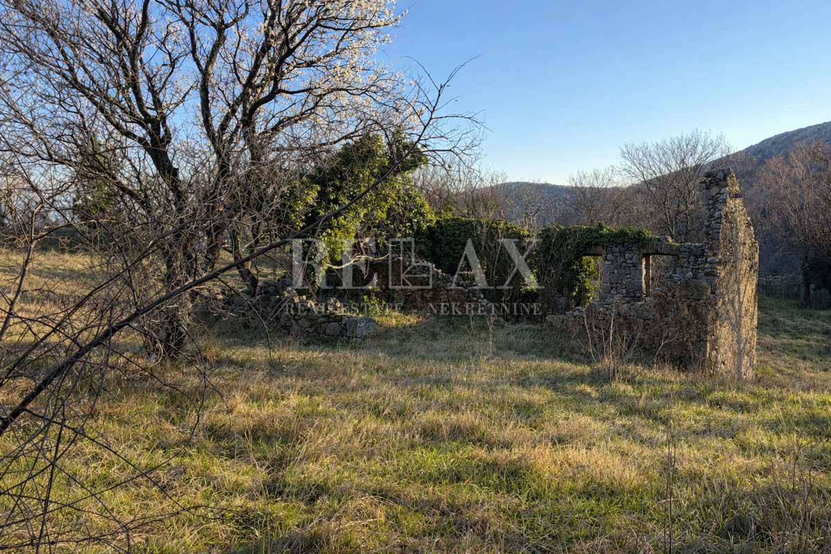 Bribir - gradbeno zemljišče s starinami