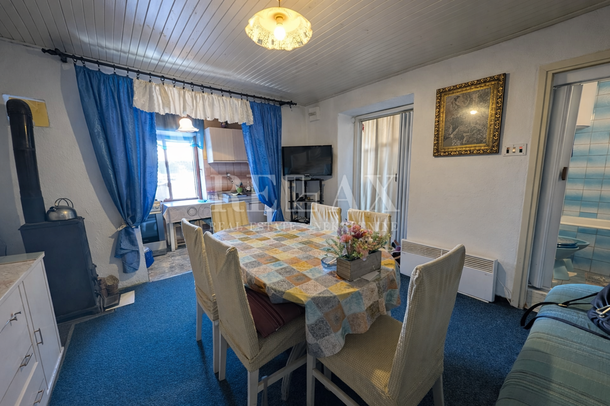 Reka, Sušačka Draga – samostojna hiša z vrtom in parkiriščem