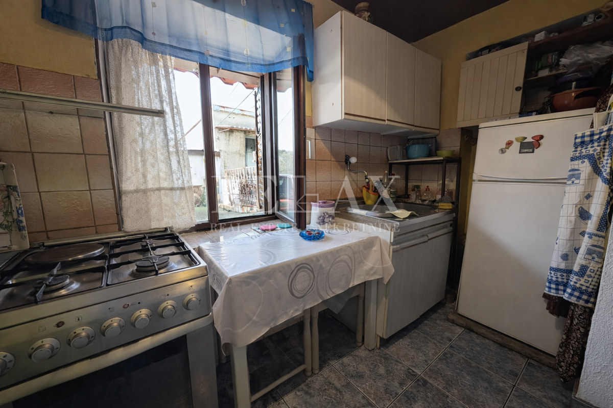 Reka, Sušačka Draga – samostojna hiša z vrtom in parkiriščem