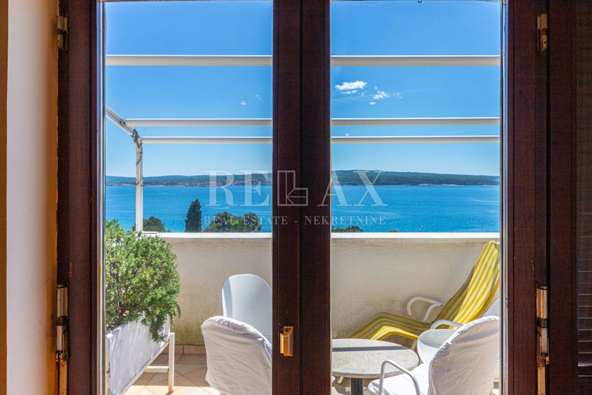 Crikvenica - hiša z restavracijo na odlični lokaciji