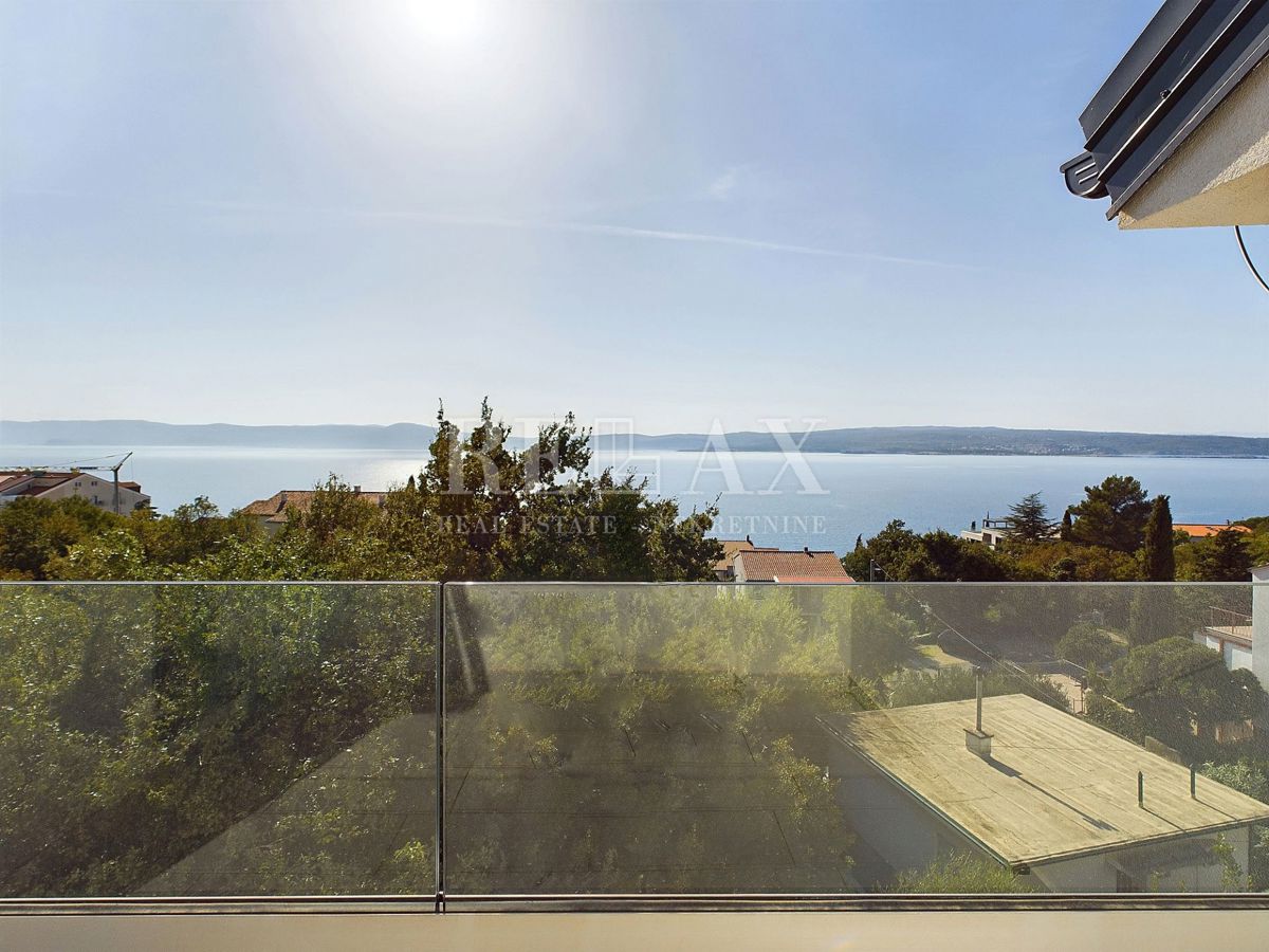 Crikvenica - apartma s panoramskim pogledom na morje