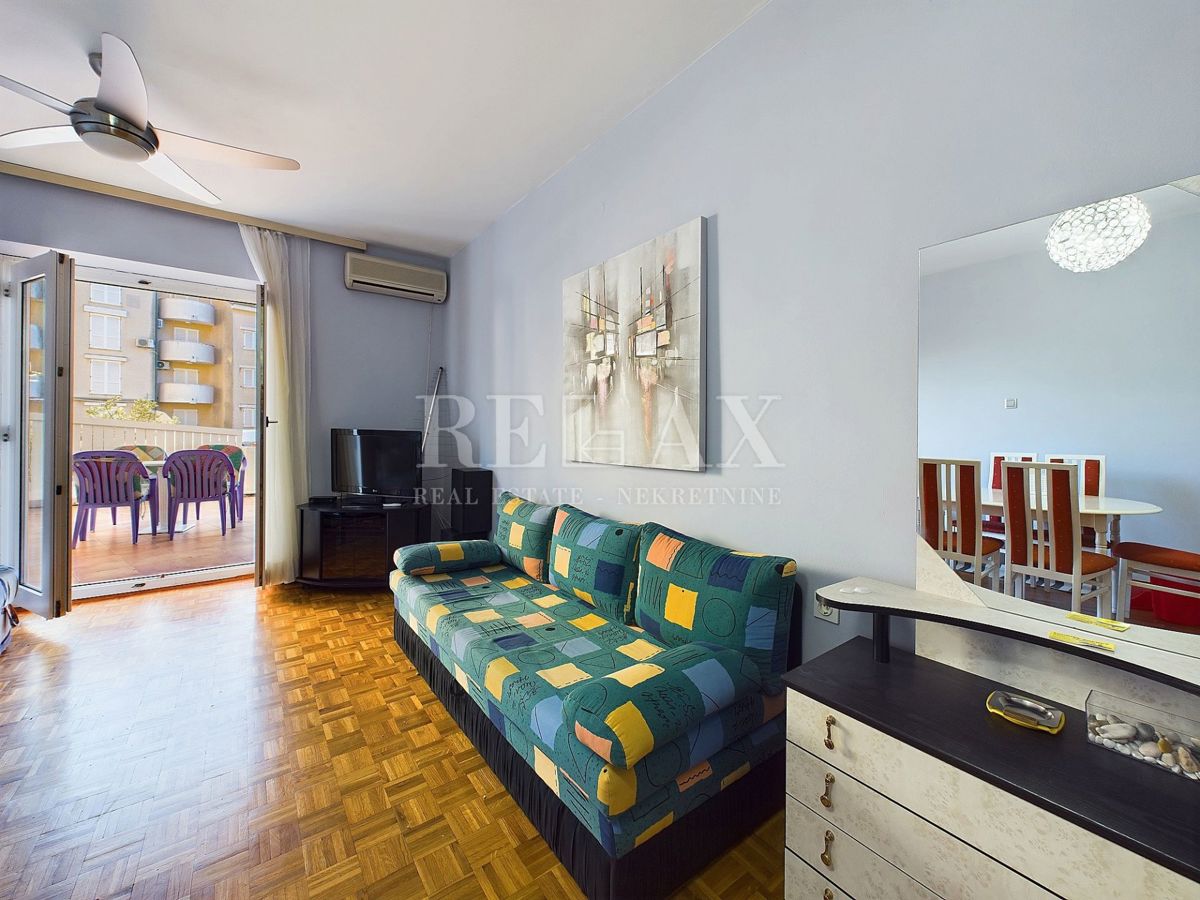 Novi Vinodolski - apartma v centru s teraso
