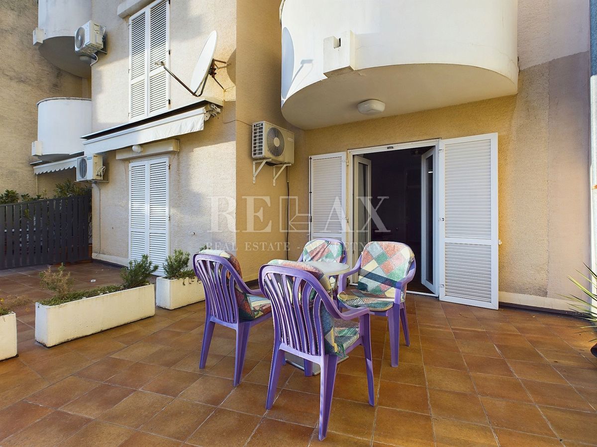 Novi Vinodolski - apartma v centru s teraso