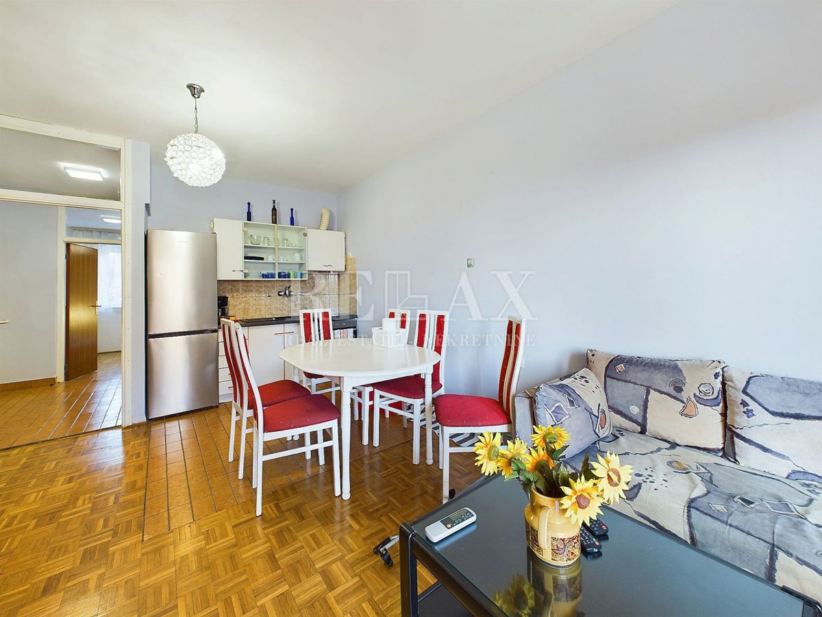 Novi Vinodolski - apartma v centru s teraso