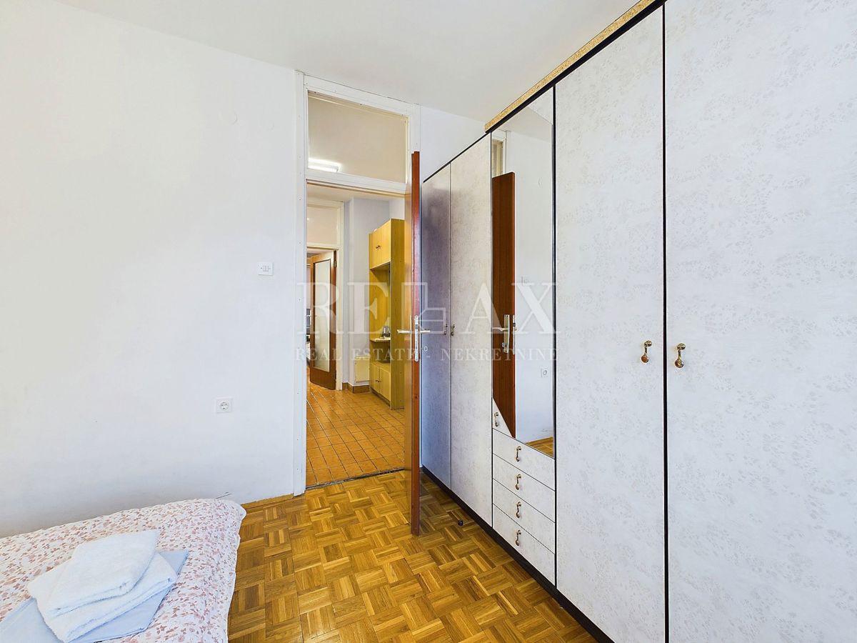 Novi Vinodolski - apartma v centru s teraso