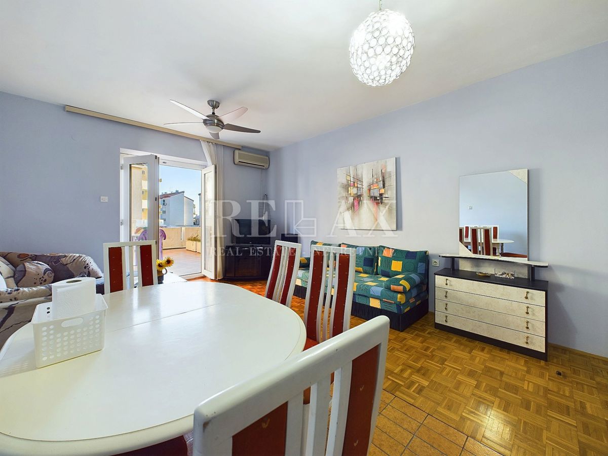 Novi Vinodolski - apartma v centru s teraso