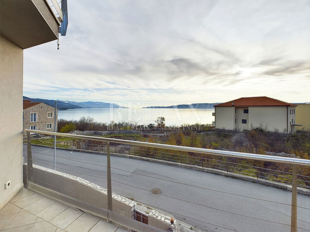 Povile - vila z bazenom in panoramskim pogledom na morje