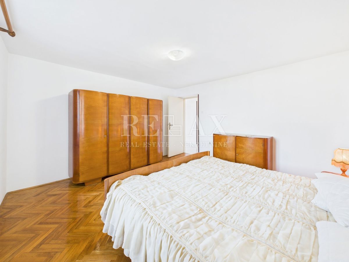 Crikvenica - stanovanje z vrtom