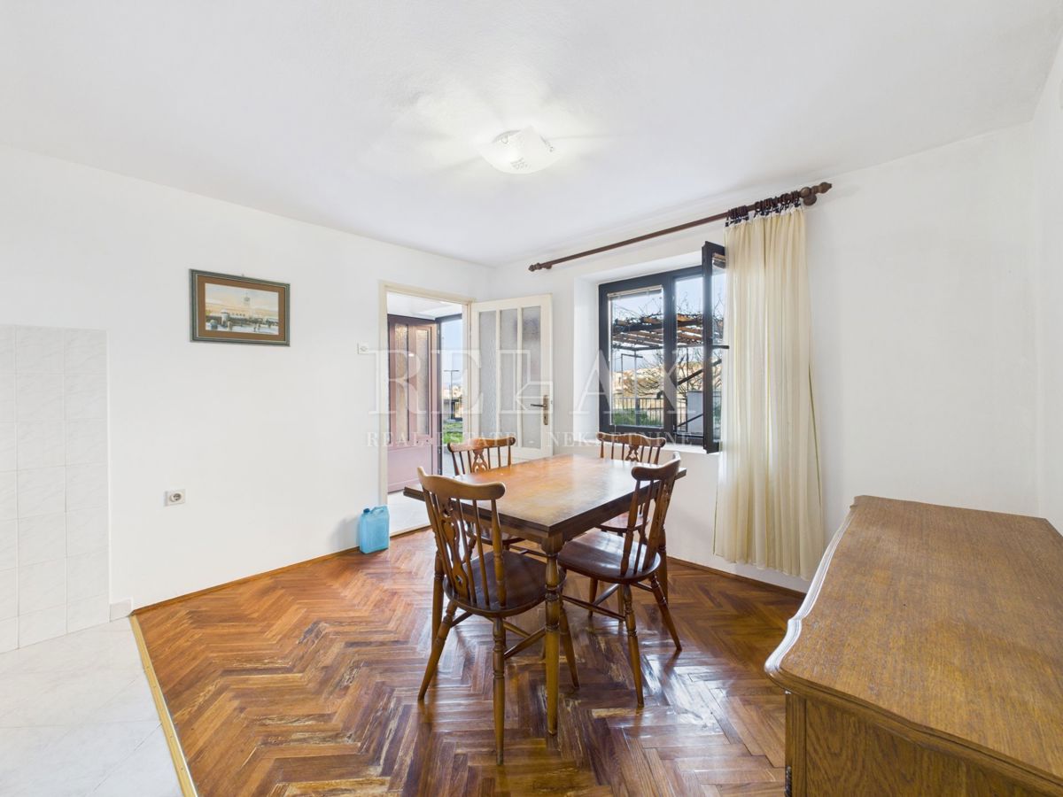 Crikvenica - stanovanje z vrtom