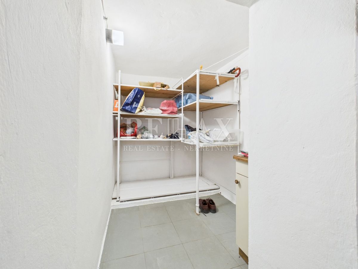 Crikvenica - stanovanje z vrtom