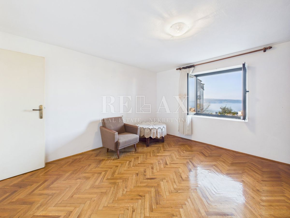 Crikvenica - stanovanje z vrtom