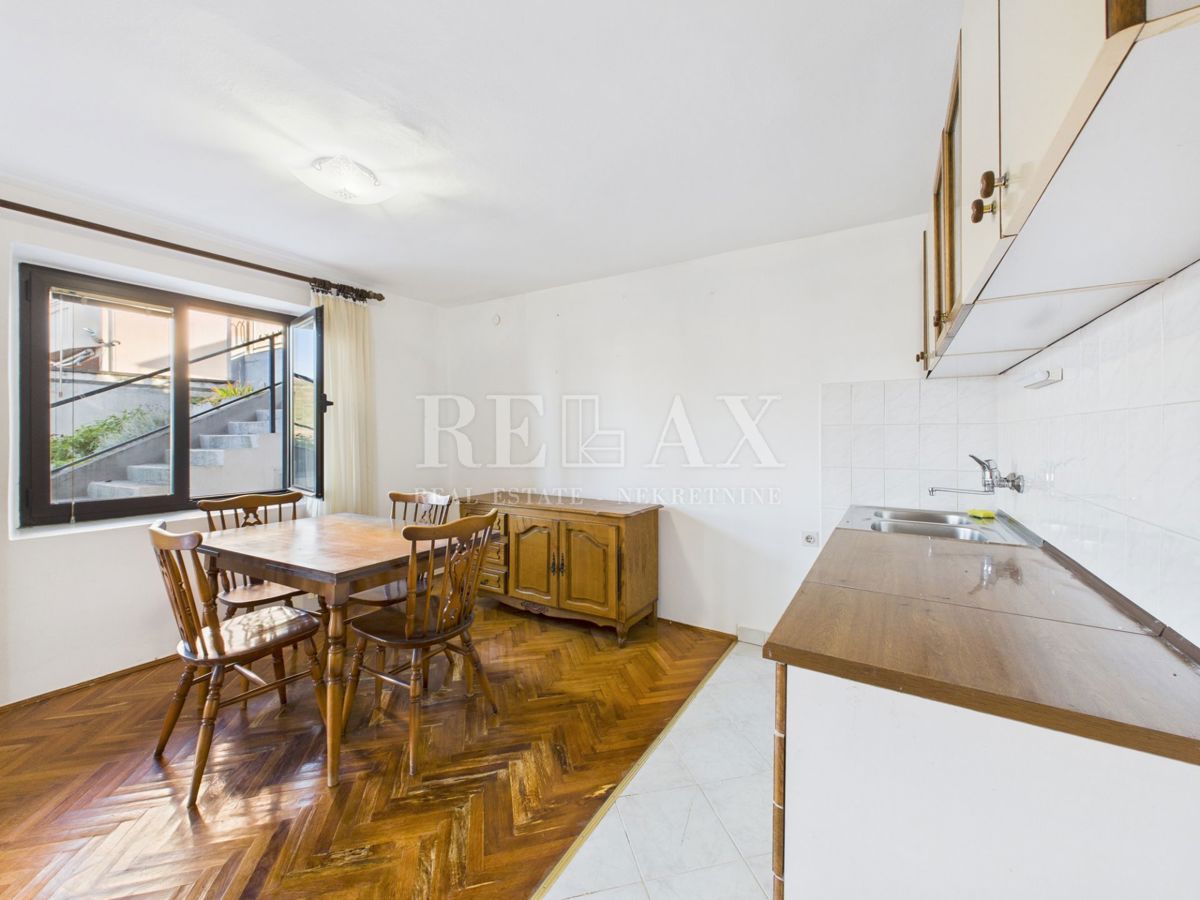 Crikvenica - stanovanje z vrtom