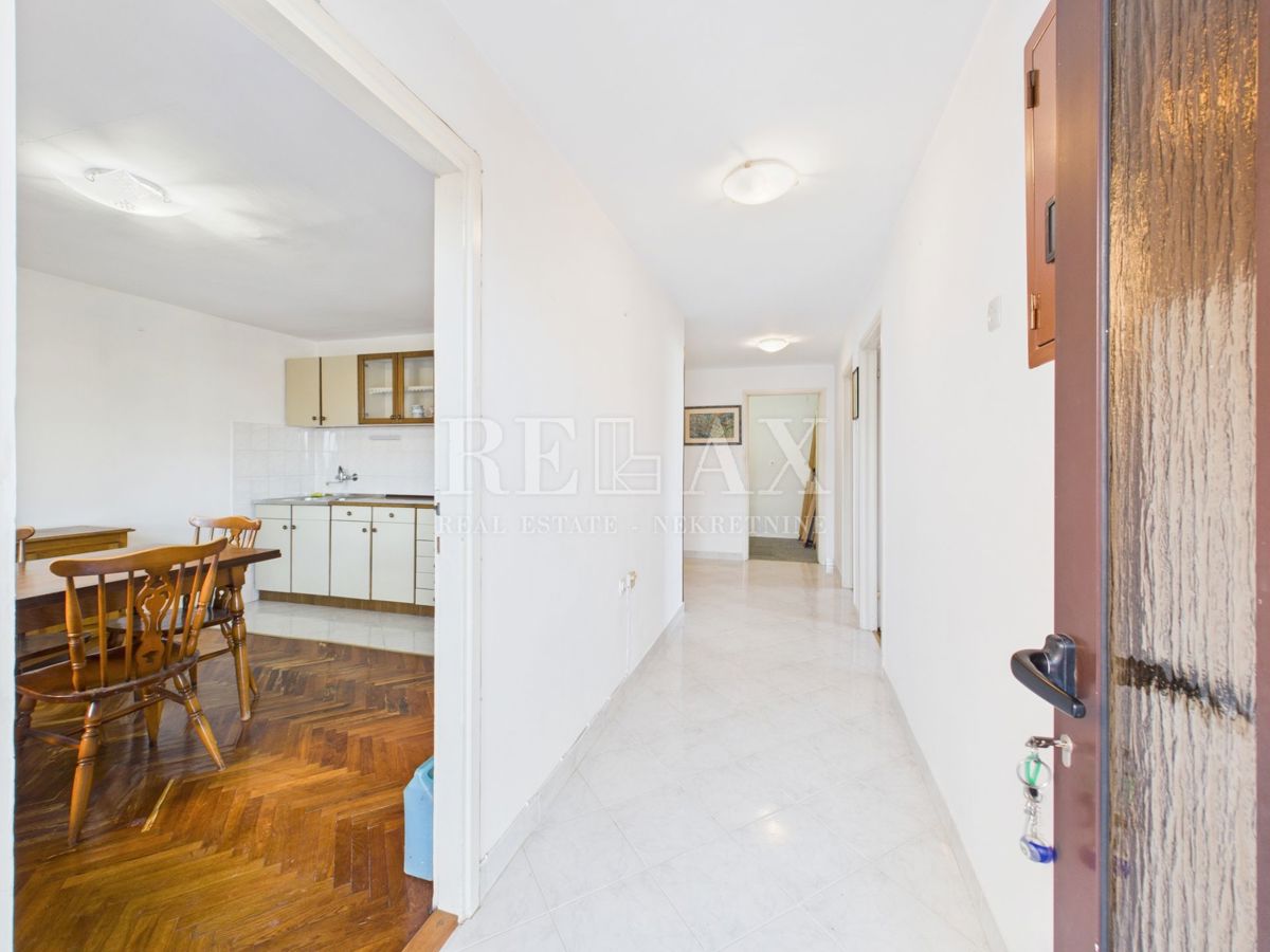 Crikvenica - stanovanje z vrtom