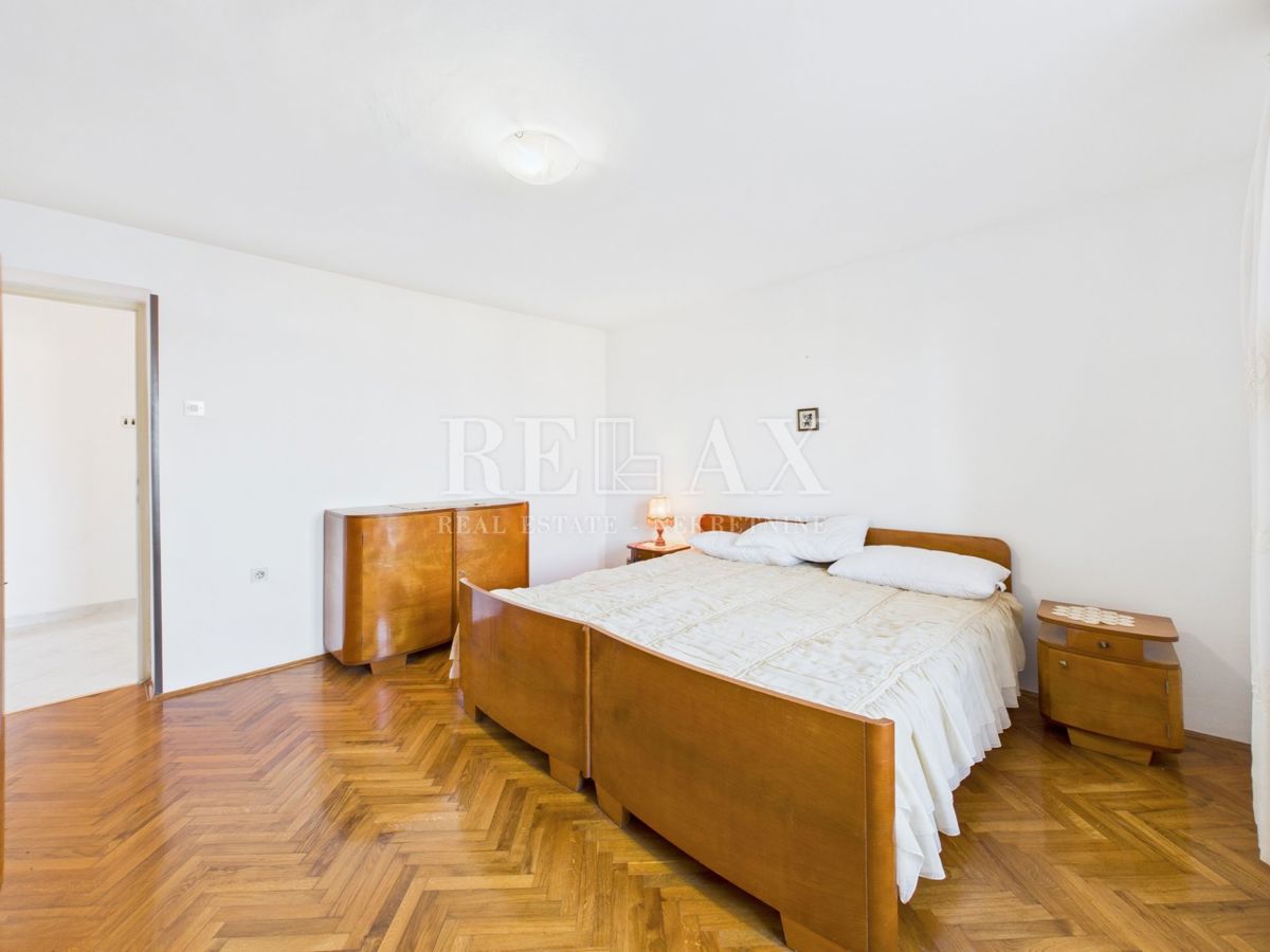 Crikvenica - stanovanje z vrtom