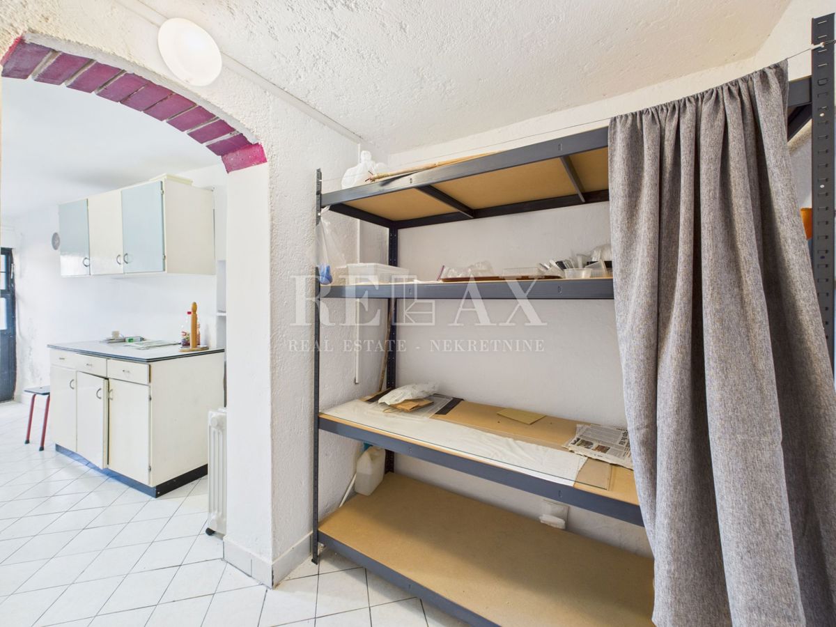 Crikvenica - stanovanje z vrtom