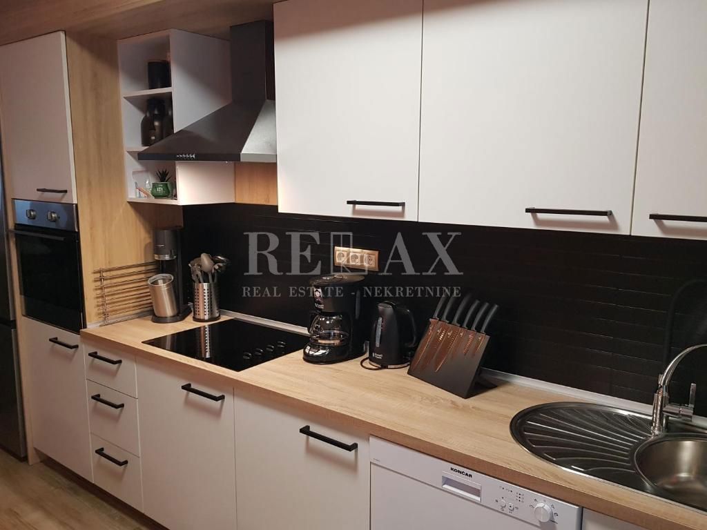 Bribir - na novo obnovljena hiša z ogrevanim bazenom