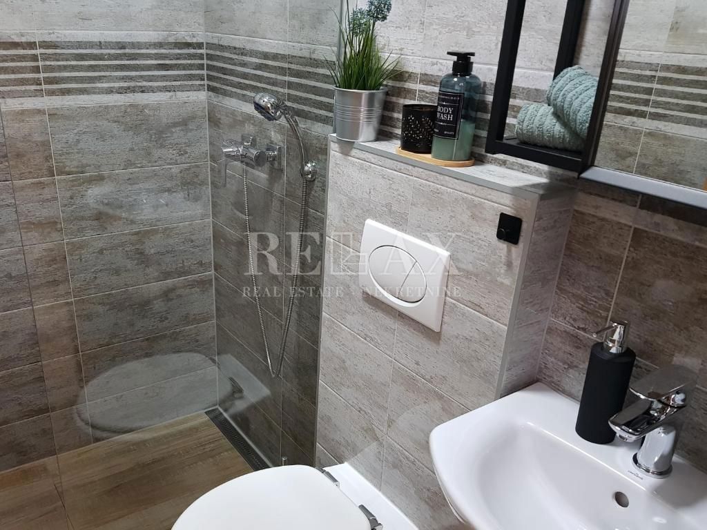 Bribir - na novo obnovljena hiša z ogrevanim bazenom