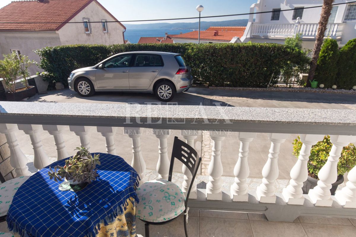 Crikvenica - hiša s 6 apartmaji, bazen