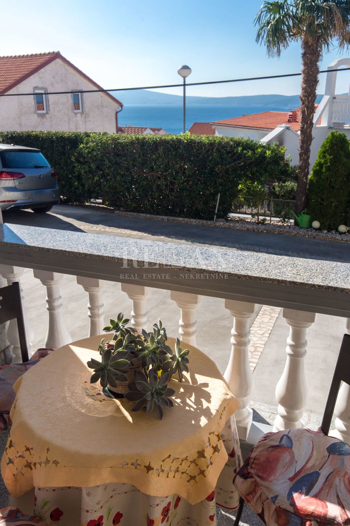 Crikvenica - hiša s 6 apartmaji, bazen