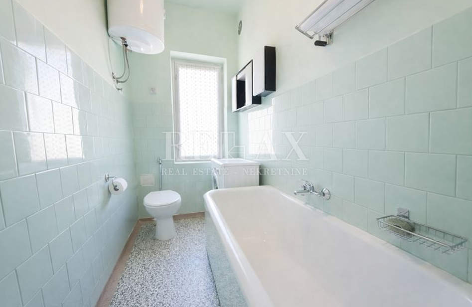 Reka, Kantrida - enosobno stanovanje v prvi vrsti do morja