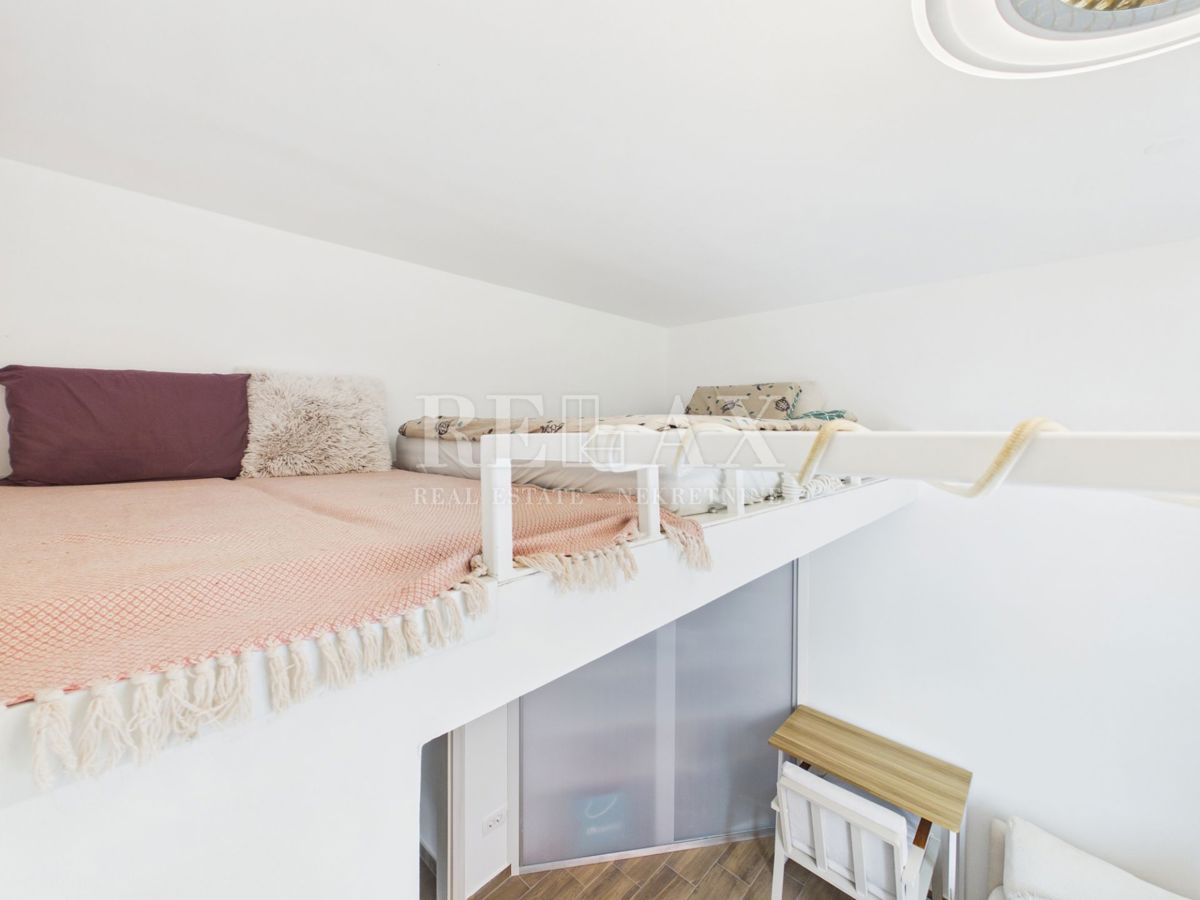 Otok Krk, Bogovići - apartma z bazenom, vrtom