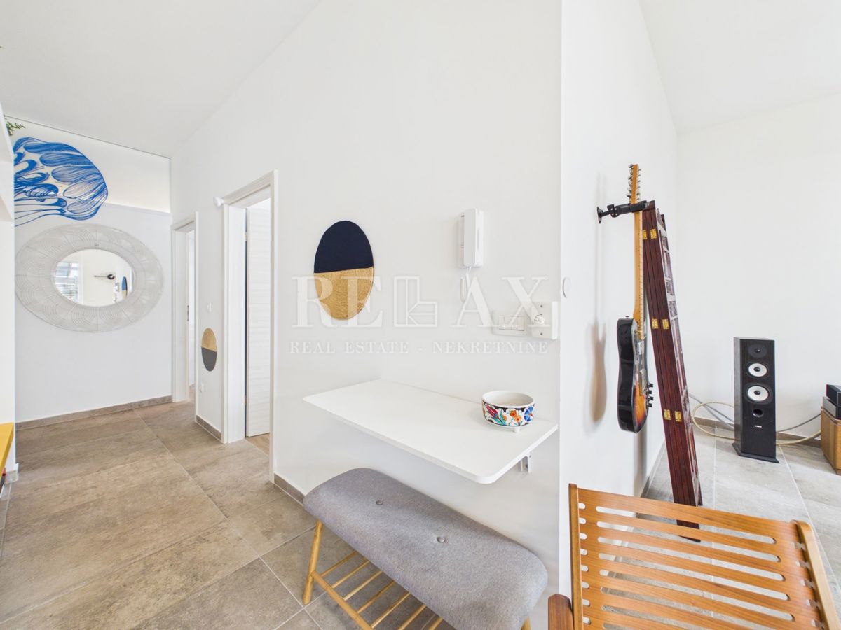 Otok Krk, Bogovići - apartma z bazenom, vrtom