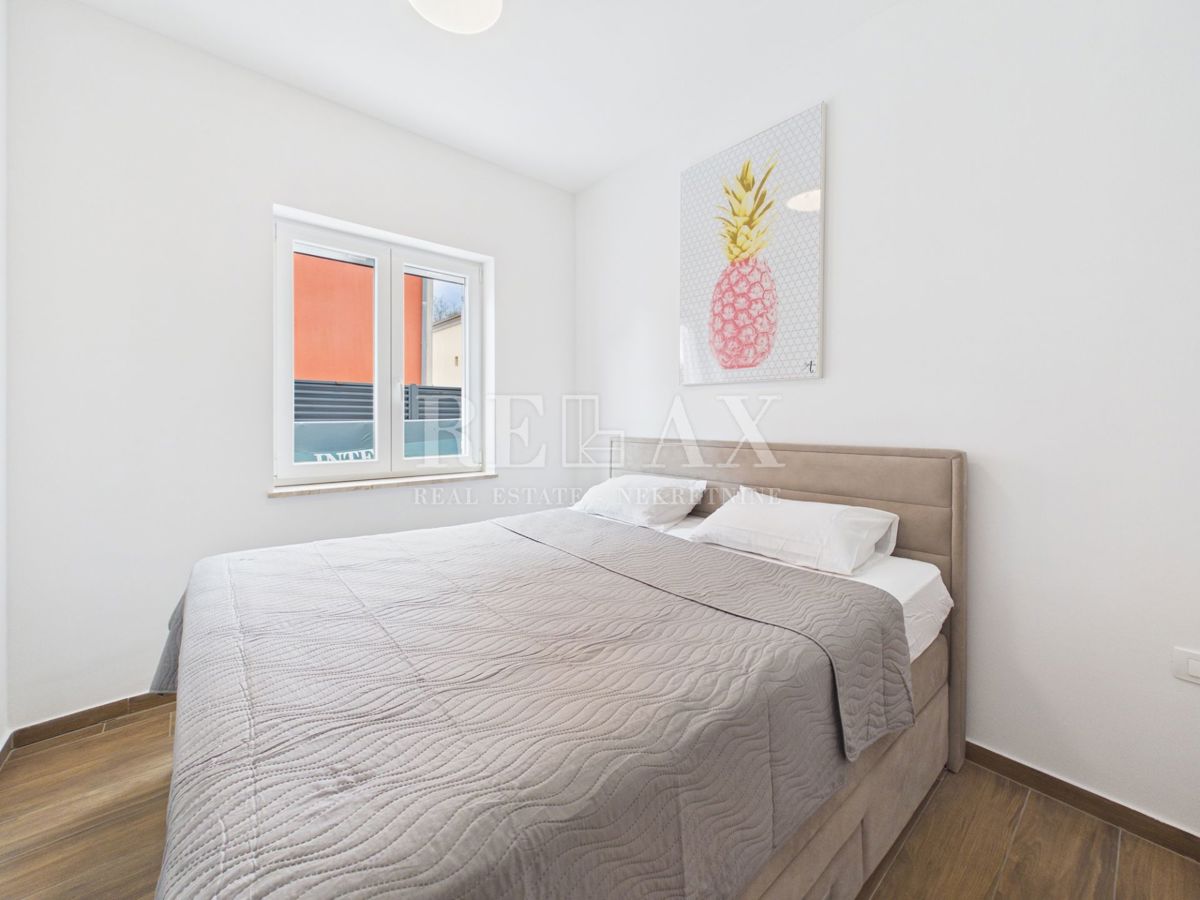 Otok Krk, Bogovići - apartma z bazenom, vrtom