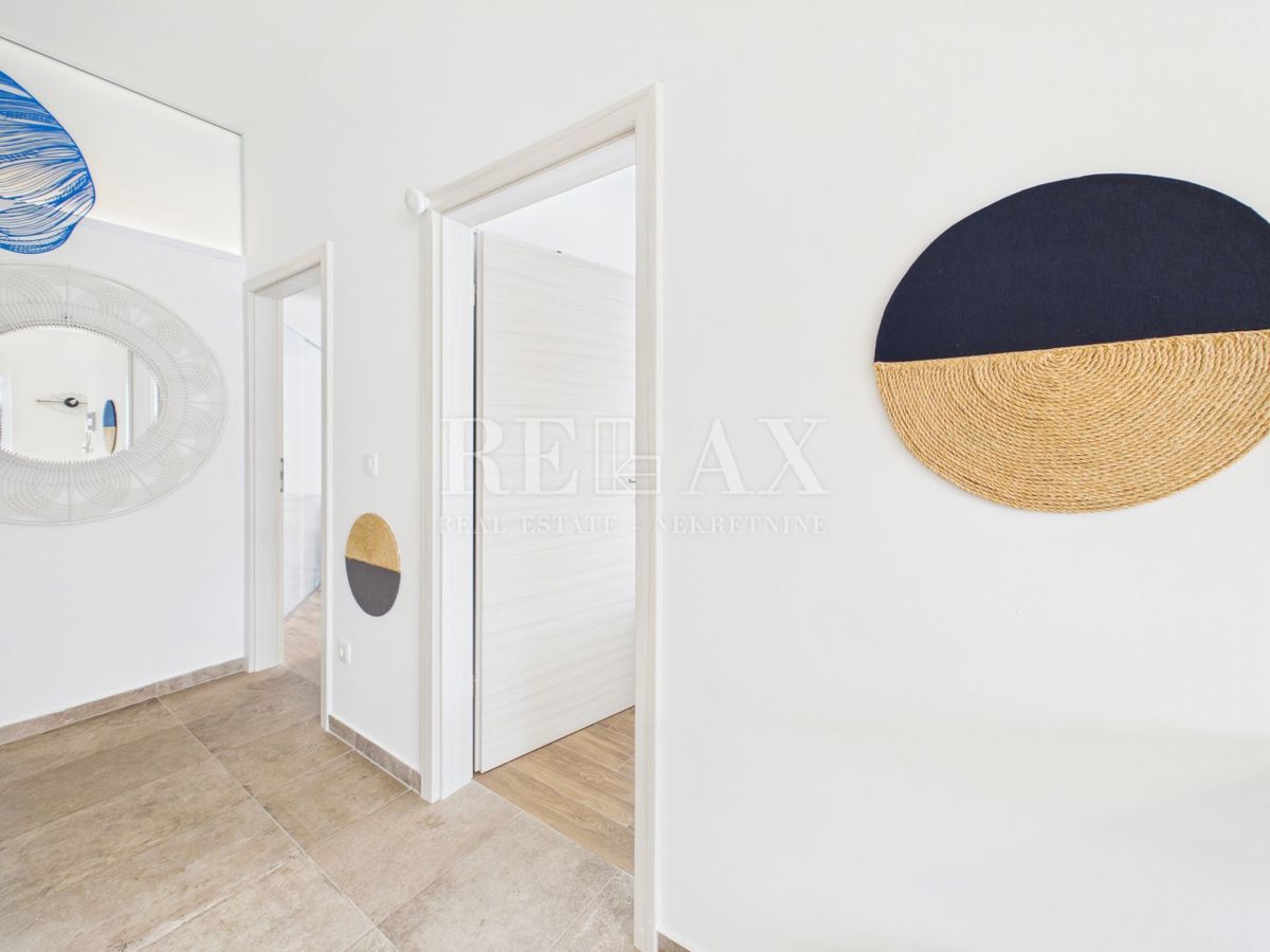 Otok Krk, Bogovići - apartma z bazenom, vrtom