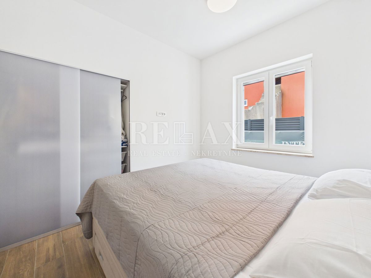 Otok Krk, Bogovići - apartma z bazenom, vrtom