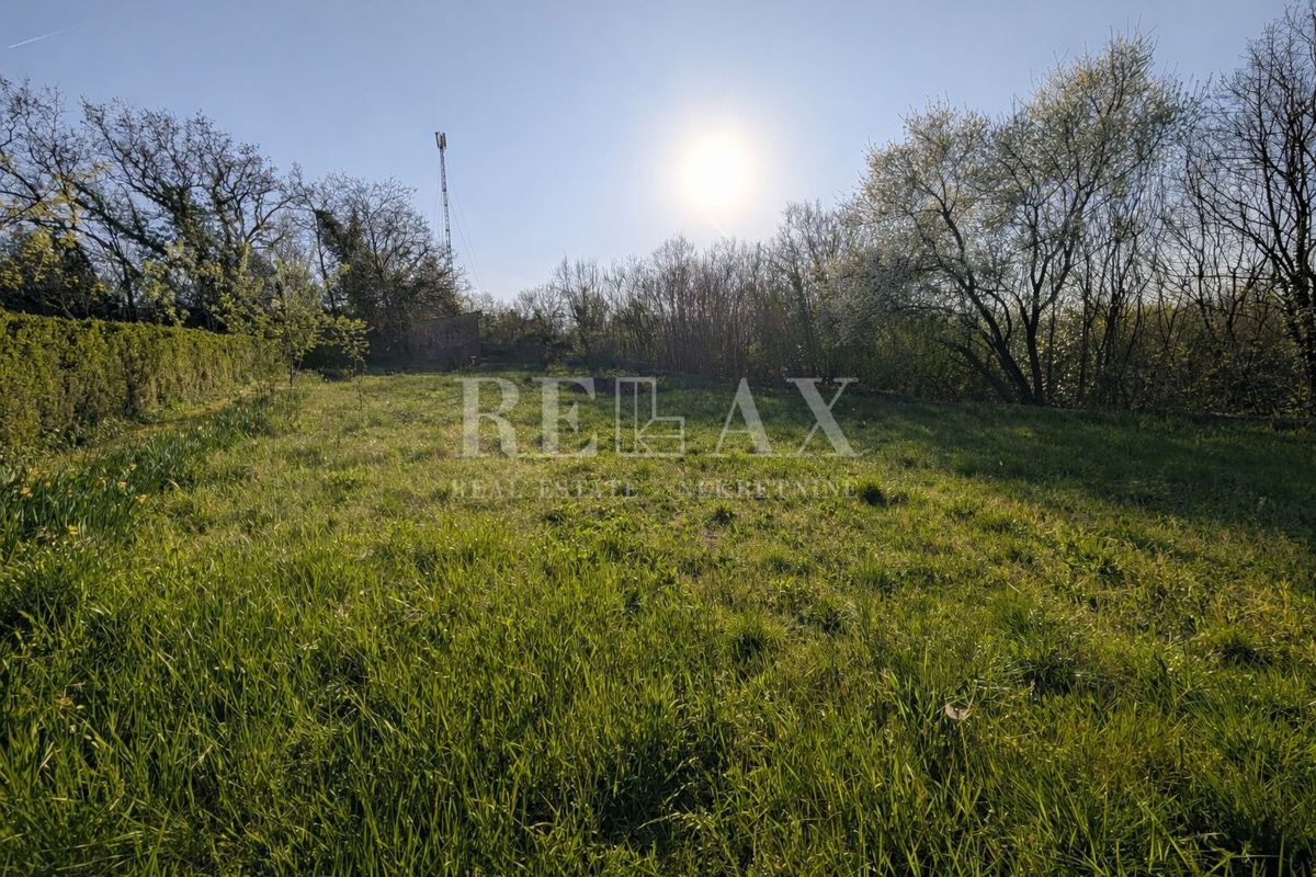 Rijeka, Marinići - ravno gradbeno zemljišče 735 m2