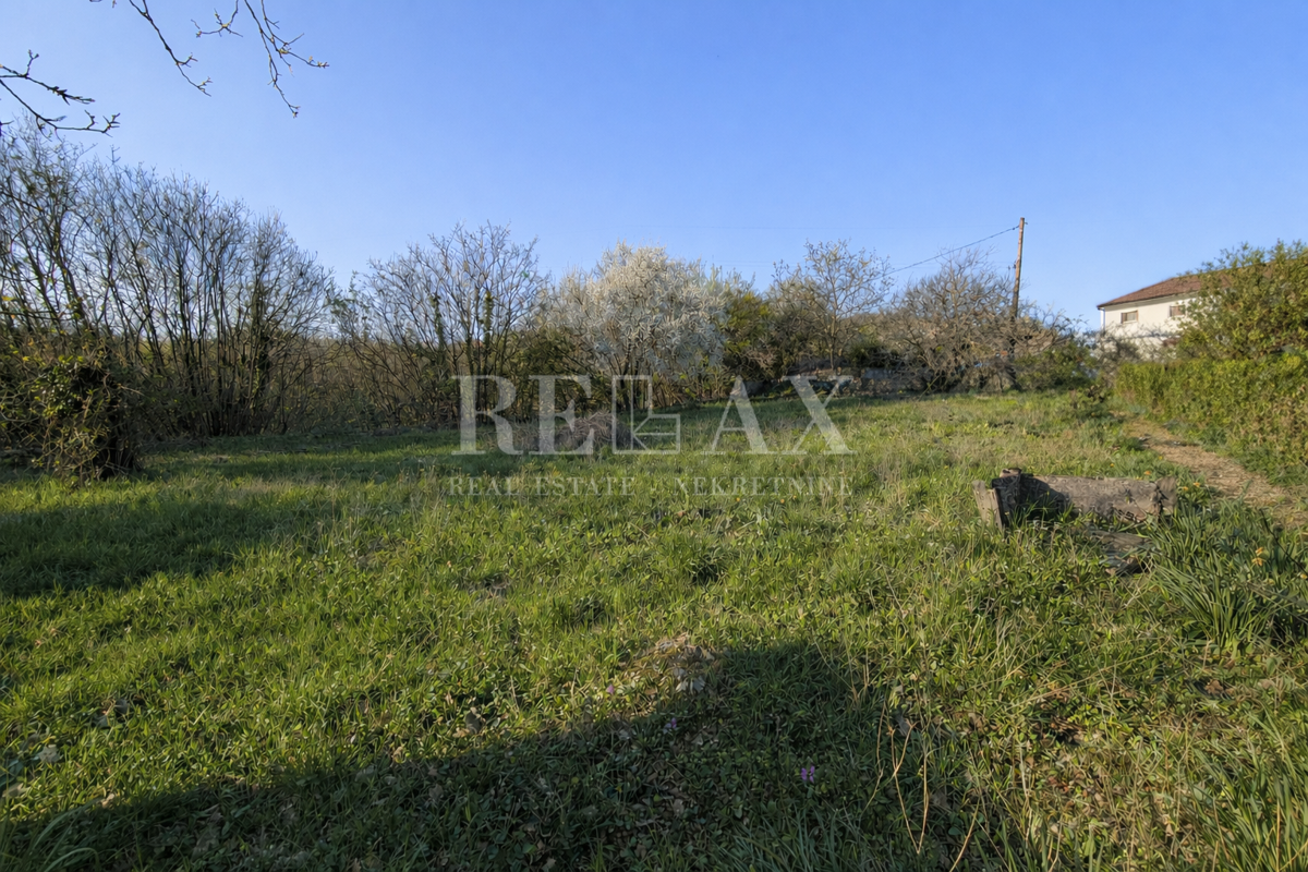 Rijeka, Marinići - ravno gradbeno zemljišče 735 m2