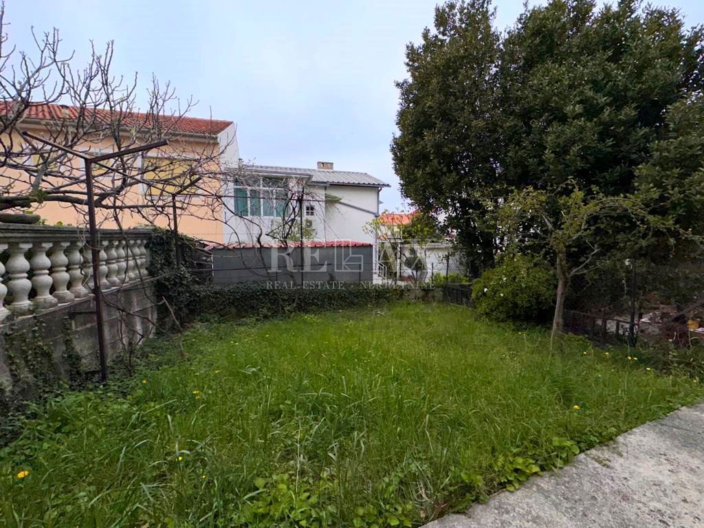 CRIKVENICA - Apartma z vrtom, pogled na morje