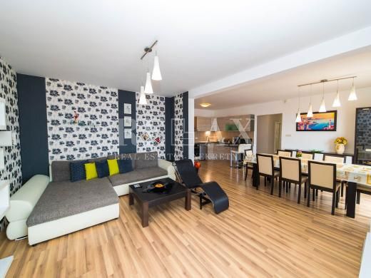 Hiša Dramalj, Crikvenica, 350m2