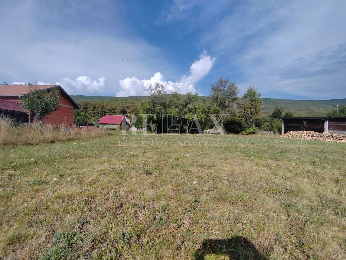 Otočac, Sinac - Gradbeno in Kmetijsko Zemljišče