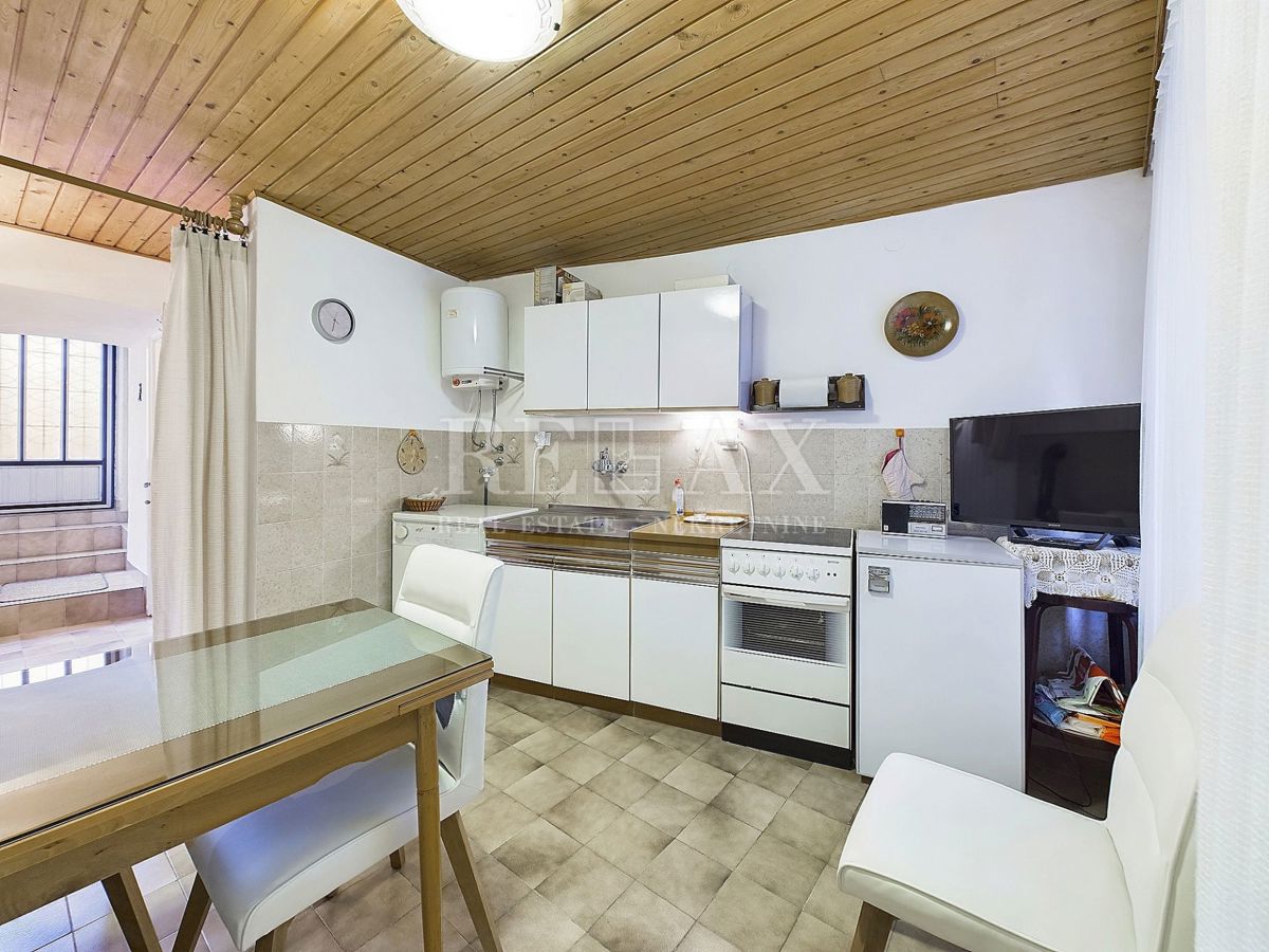 Novi Vinodolski - očarljiva hiša v centru