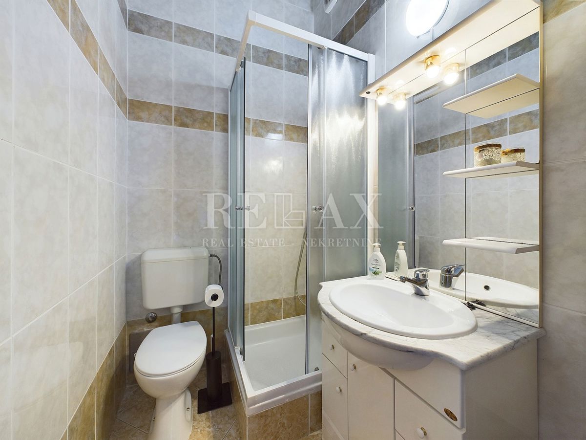 Selce - nadstropje z dvema apartmajema, idealno za najem ali poletne počitnice