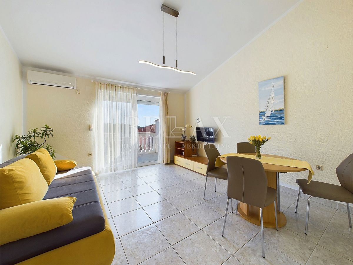 Selce - nadstropje z dvema apartmajema, idealno za najem ali poletne počitnice