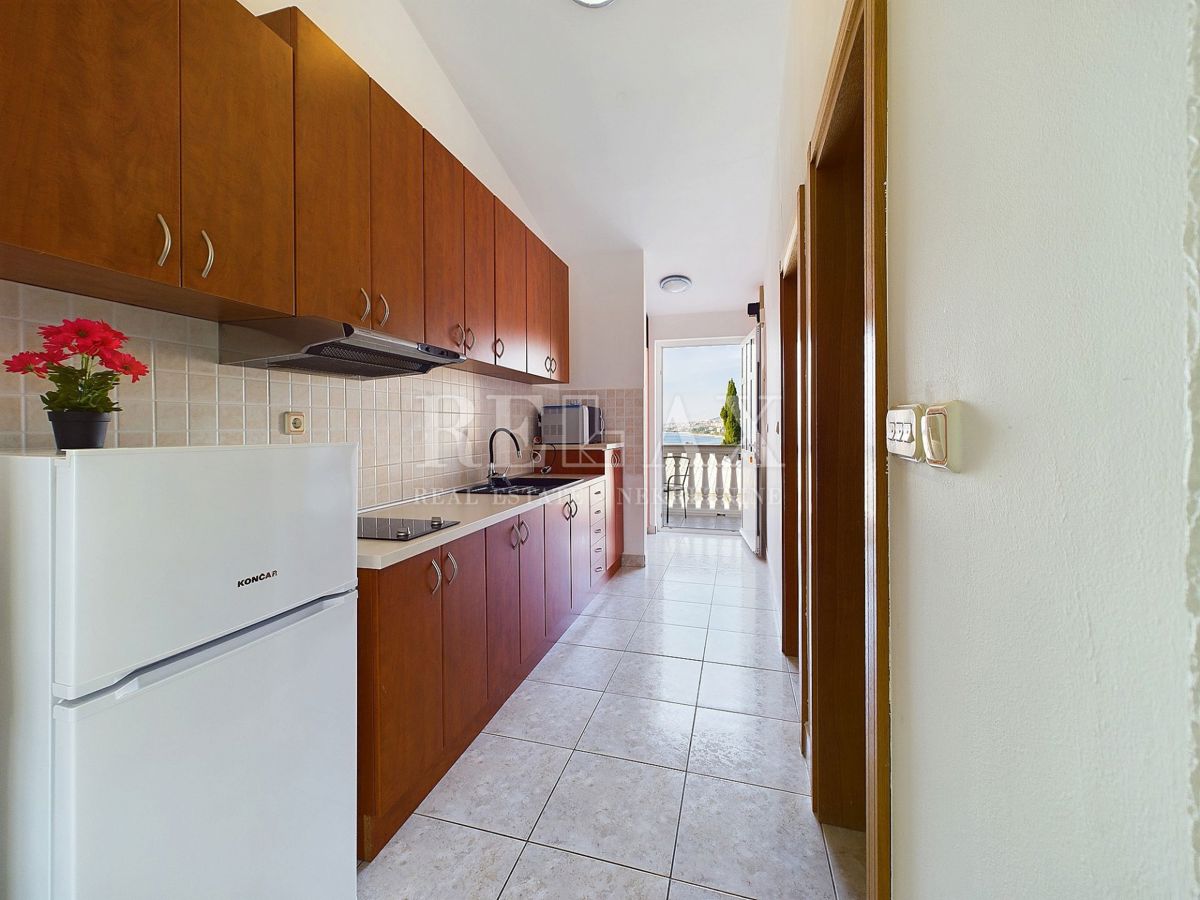 Selce - nadstropje z dvema apartmajema, idealno za najem ali poletne počitnice