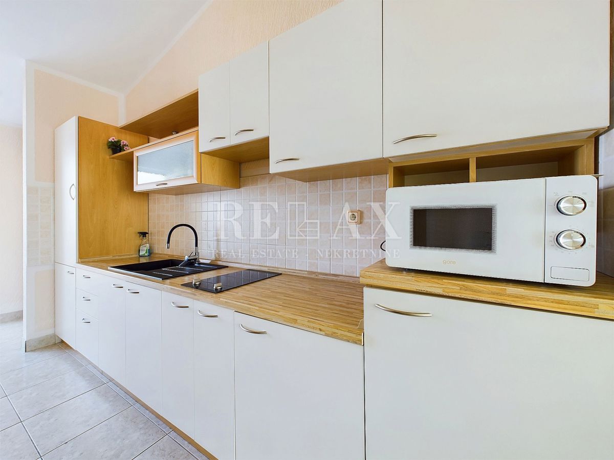 Selce - nadstropje z dvema apartmajema, idealno za najem ali poletne počitnice