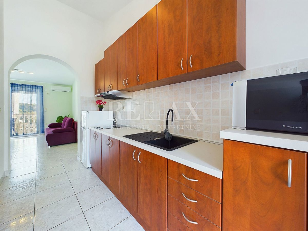 Selce - nadstropje z dvema apartmajema, idealno za najem ali poletne počitnice