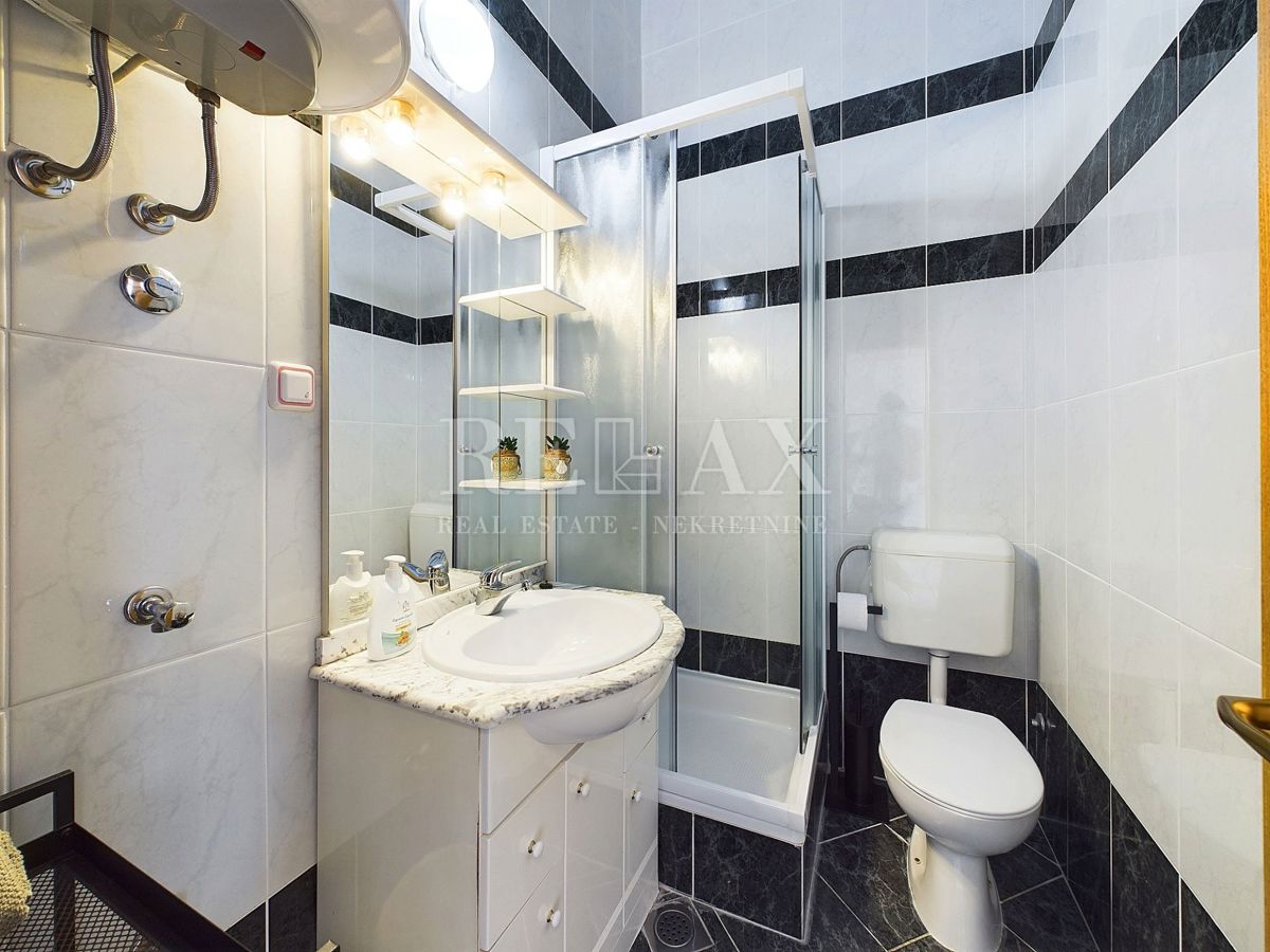 Selce - nadstropje z dvema apartmajema, idealno za najem ali poletne počitnice