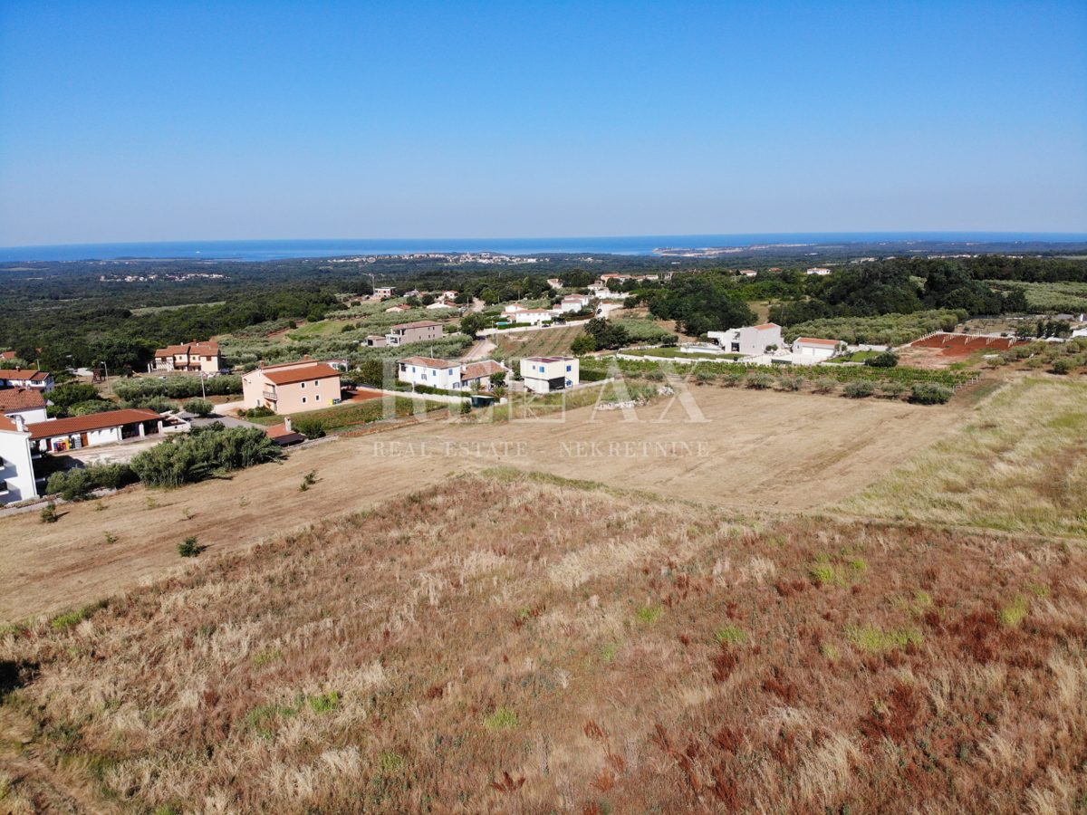 Istra, Kaštelir - zazidljivo zemljišče s pogledom na morje