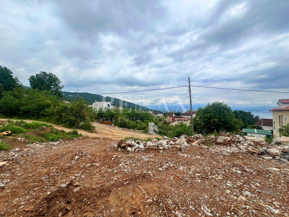 Oprić, Lovran - zazidljivo zemljišče, 633 m2