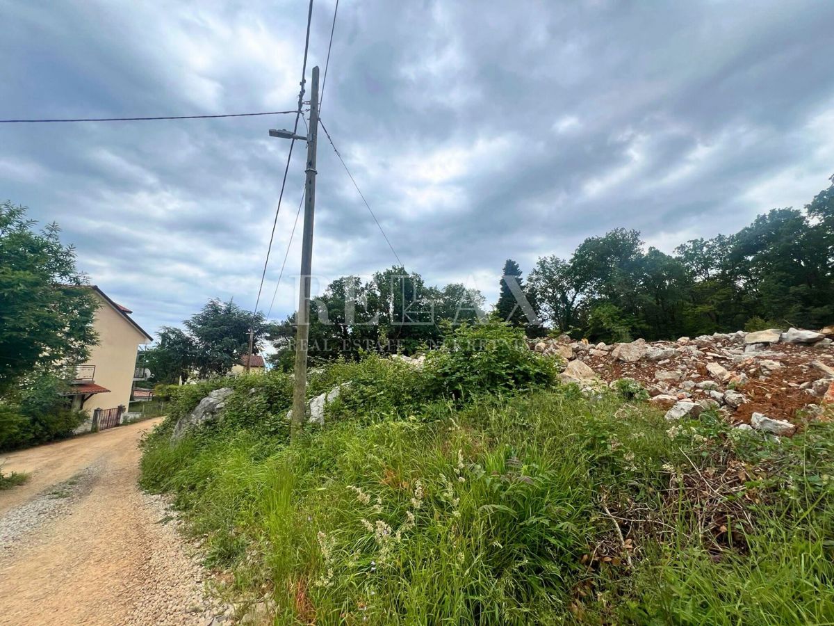 Oprić, Lovran - zazidljivo zemljišče, 633 m2