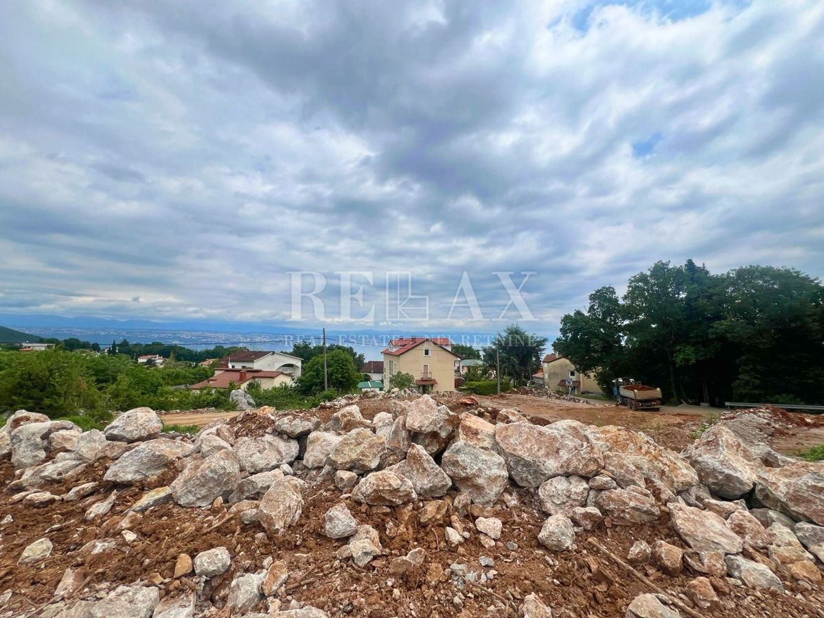 Oprić, Lovran - zazidljivo zemljišče, 633 m2