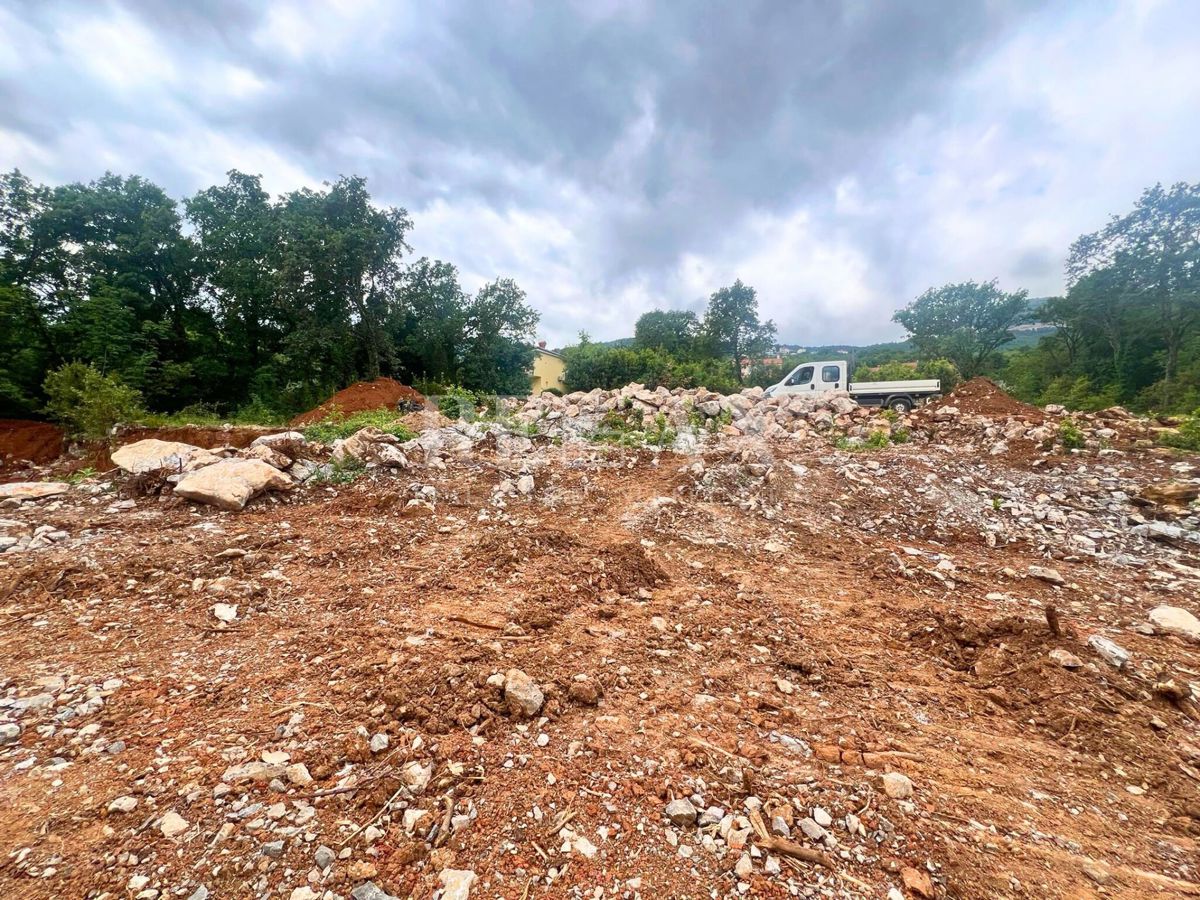Oprić, Lovran - zazidljivo zemljišče, 633 m2
