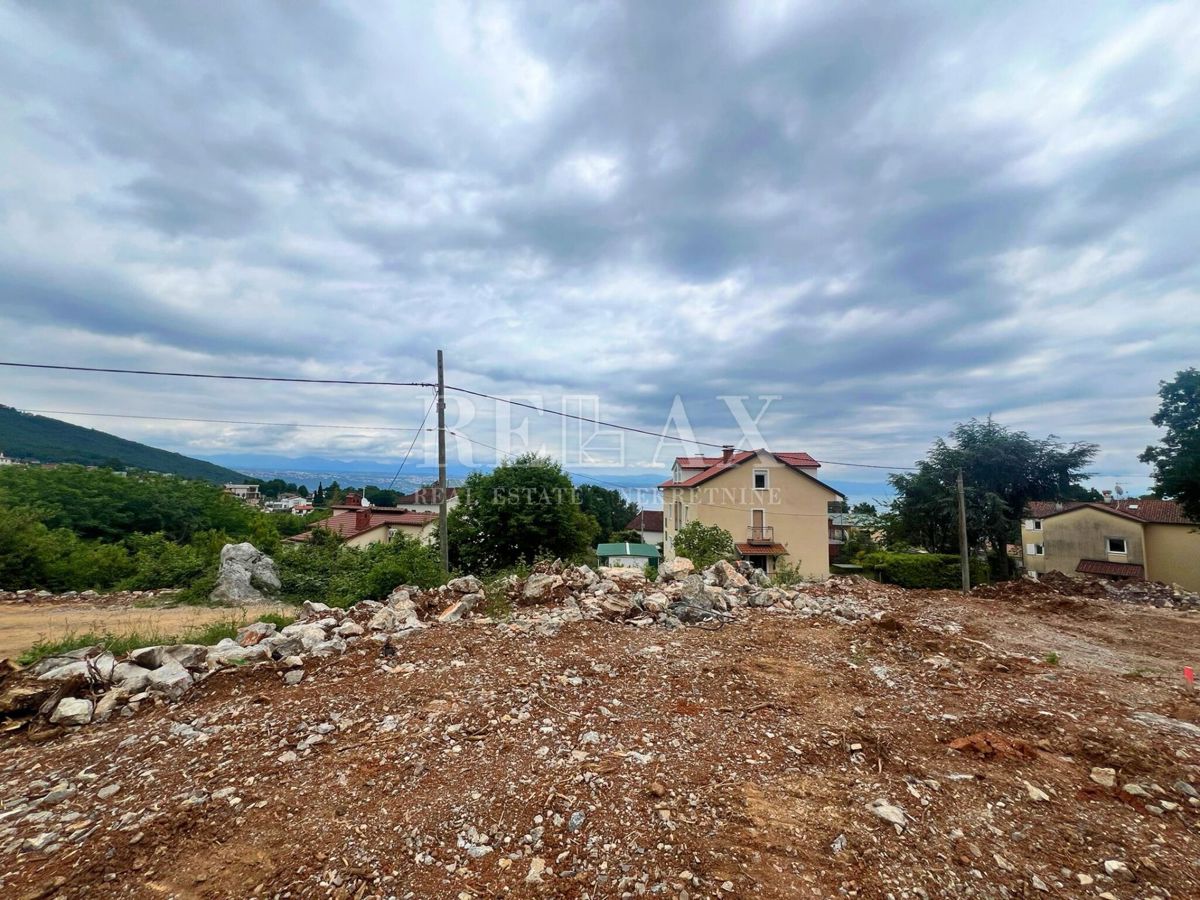 Oprić, Lovran - zazidljivo zemljišče, 633 m2