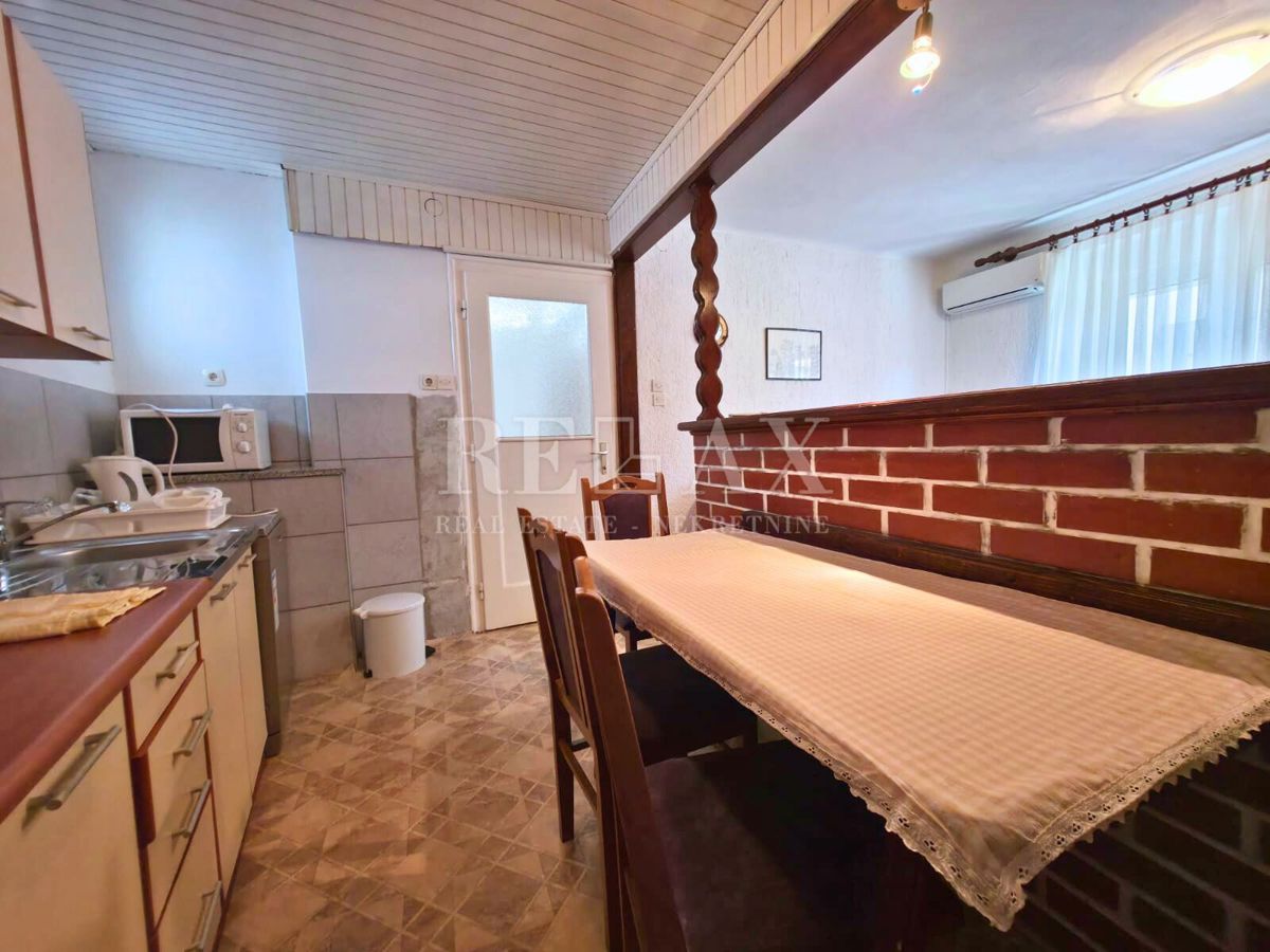 Crikvenica - center, enosobno stanovanje 130 m od plaže